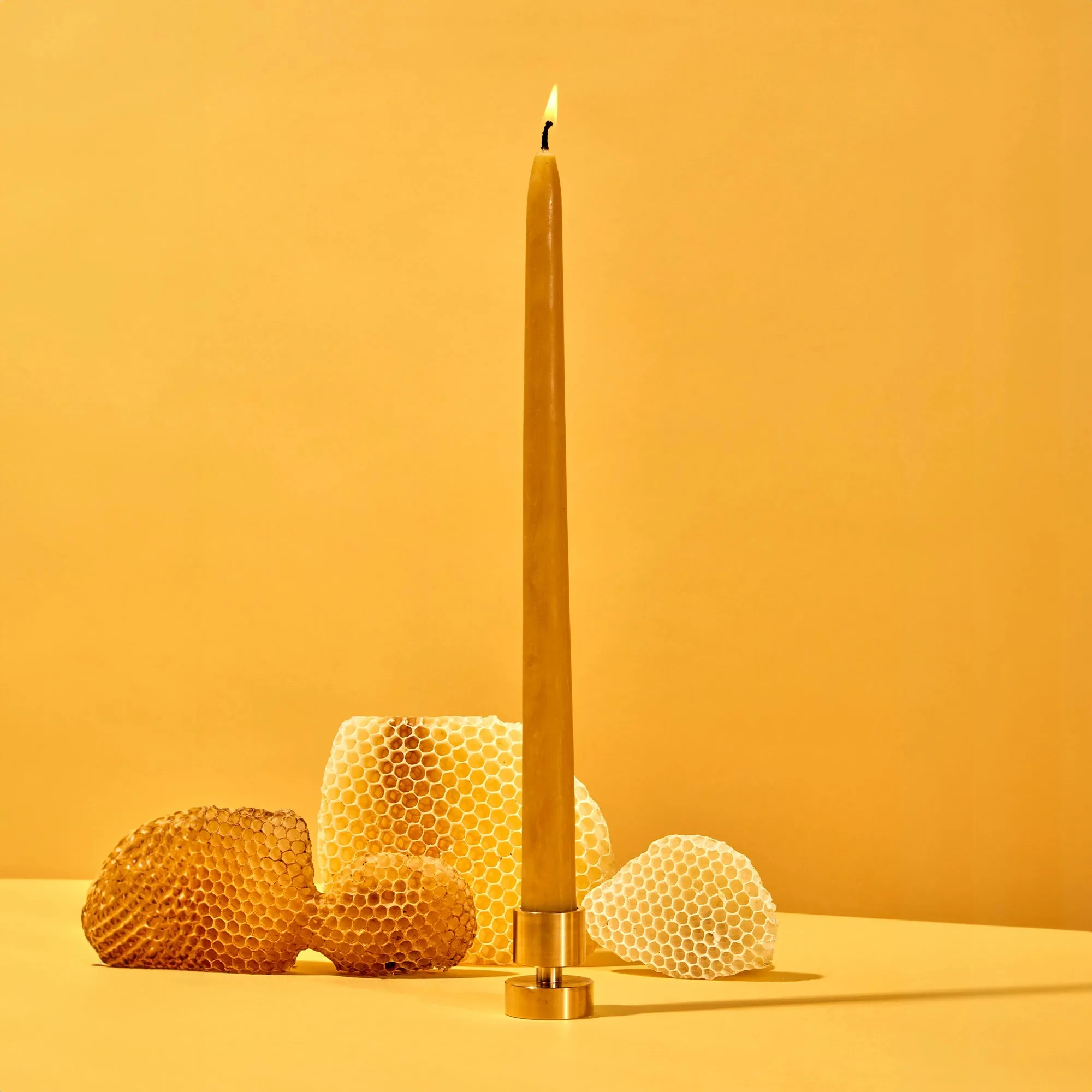 Beeswax Taper Candles (2 Pack)