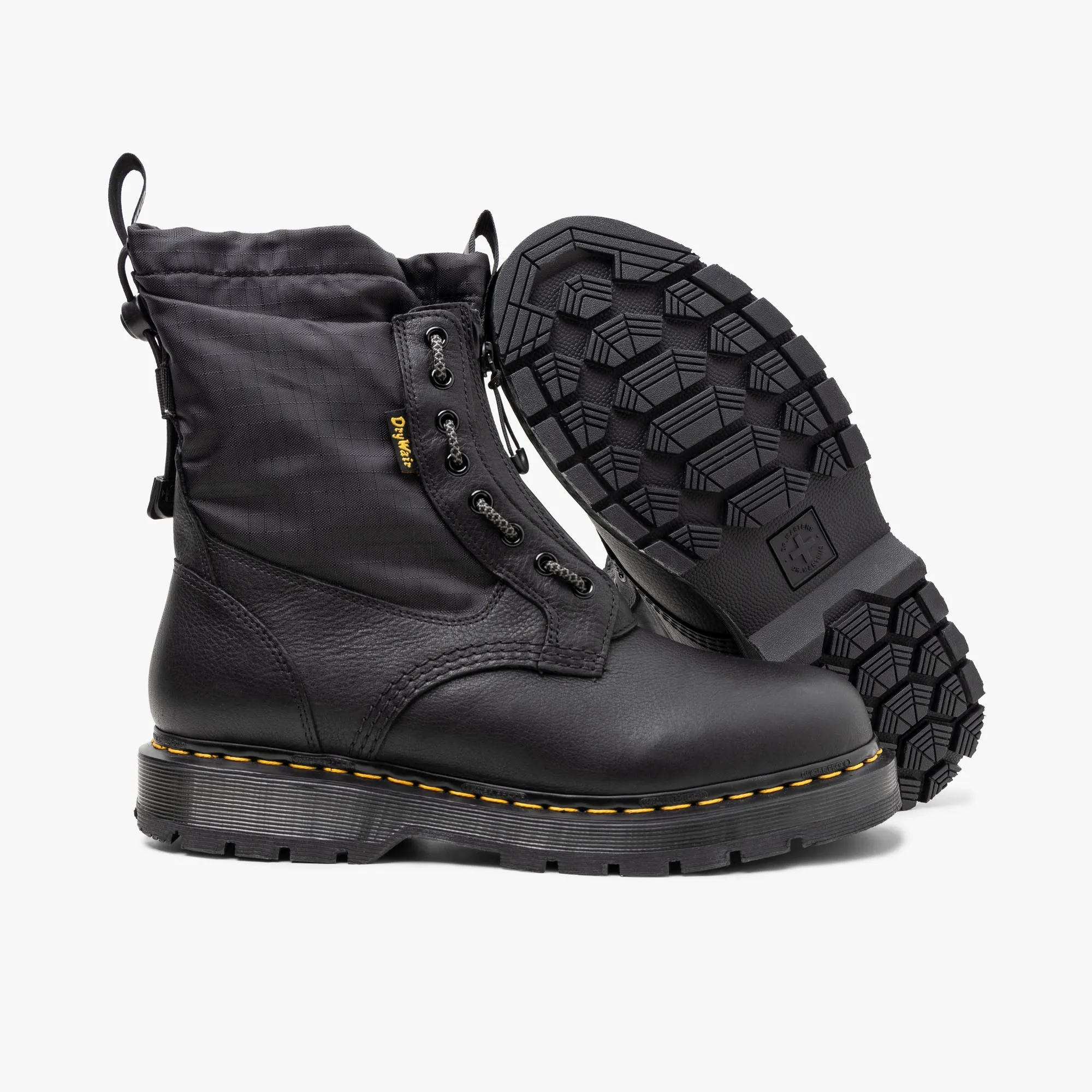 Dr. Martens 1460 Trinity Tudor Waterproof / Black