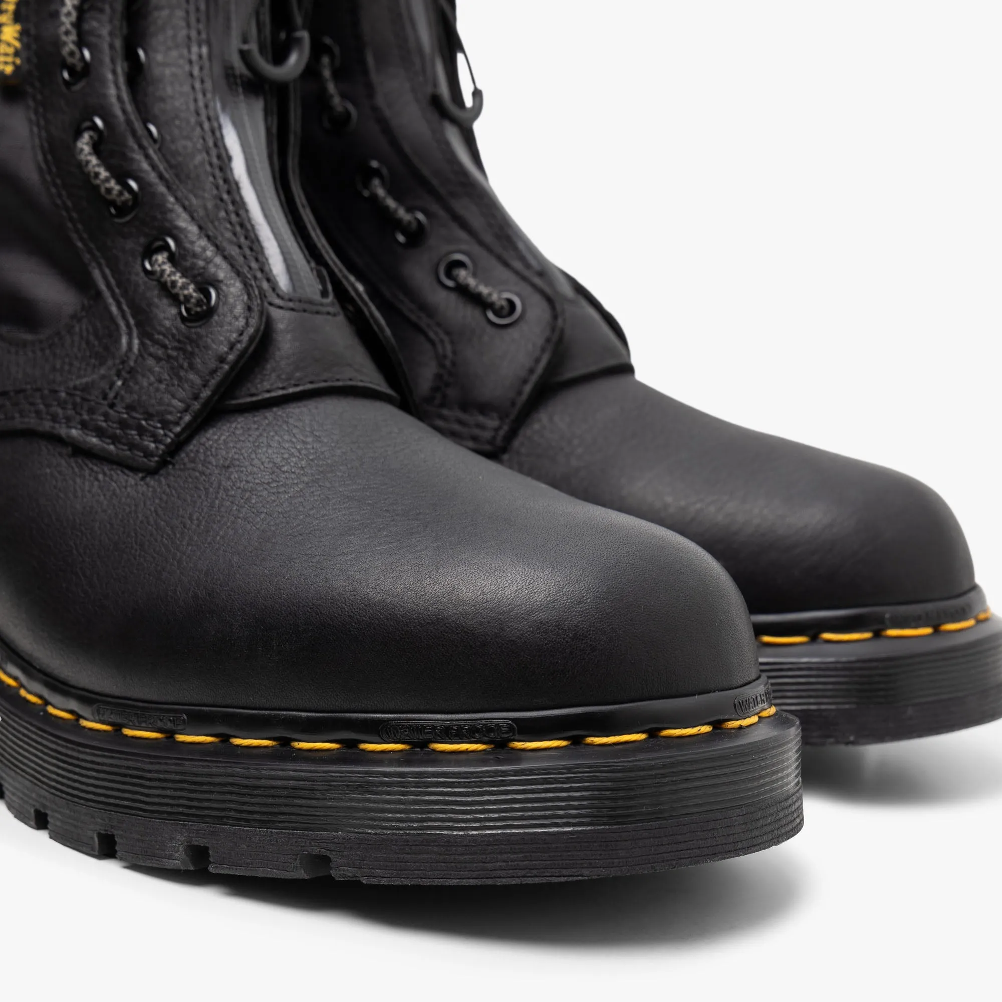 Dr. Martens 1460 Trinity Tudor Waterproof / Black