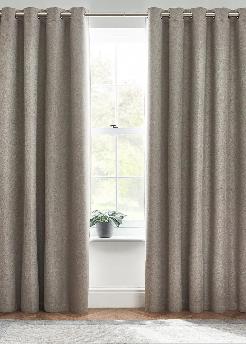 furn. Dawn 100% Blackout Thermal Eyelet Curtains