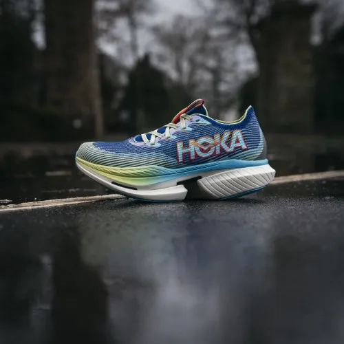 Hoka Cielo X1   A propulsive ride for pure speed.   When it came to creating the new Cielo X1, we kept our foot on the gas pedal