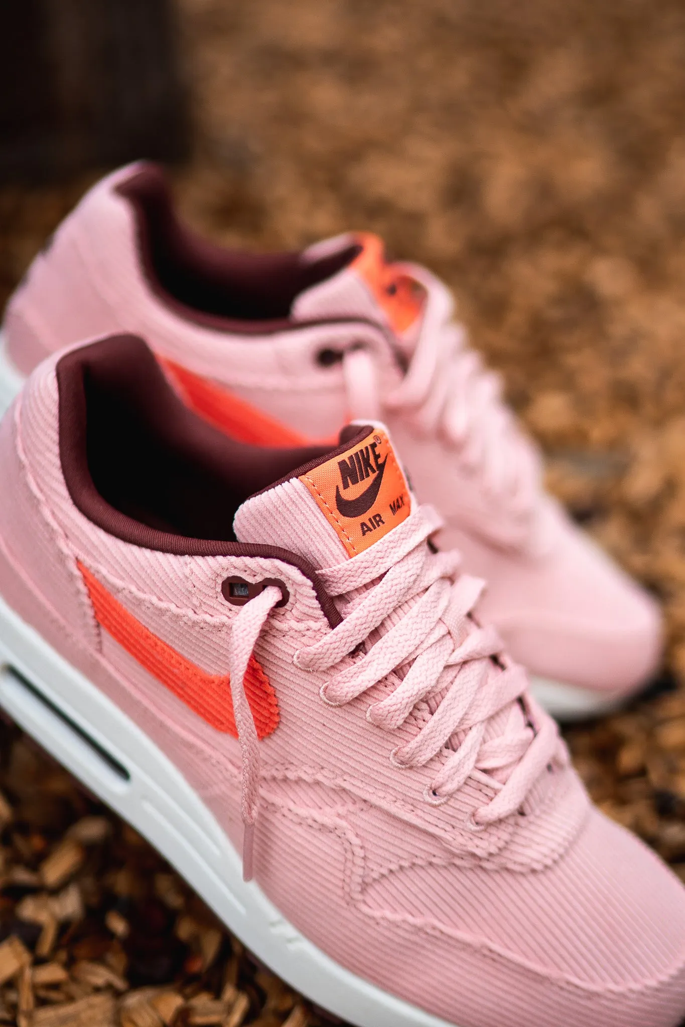 Mens Nike Air Max 1 PRM (Coral Star)