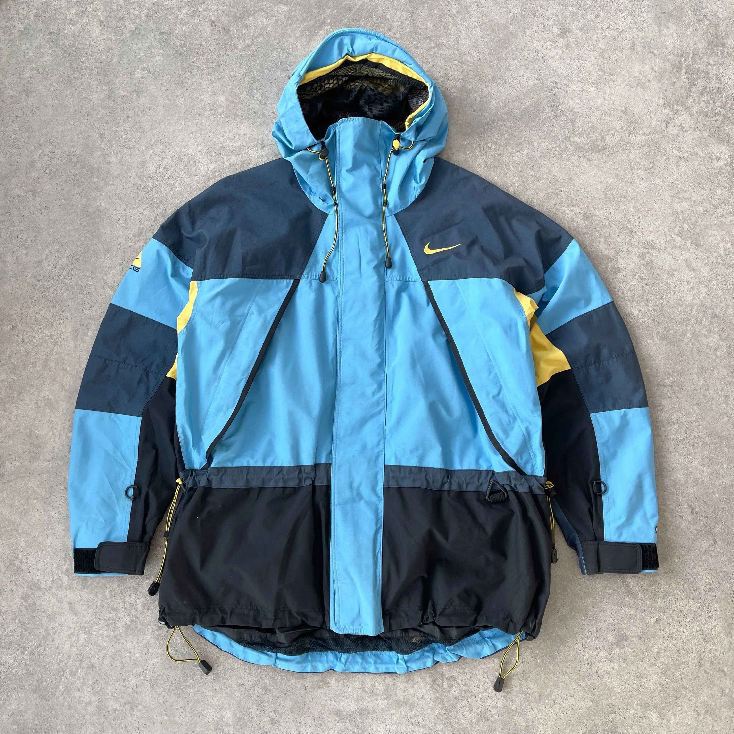 Nike ACG 1990s storm fit heavyweight technical jacket (M)