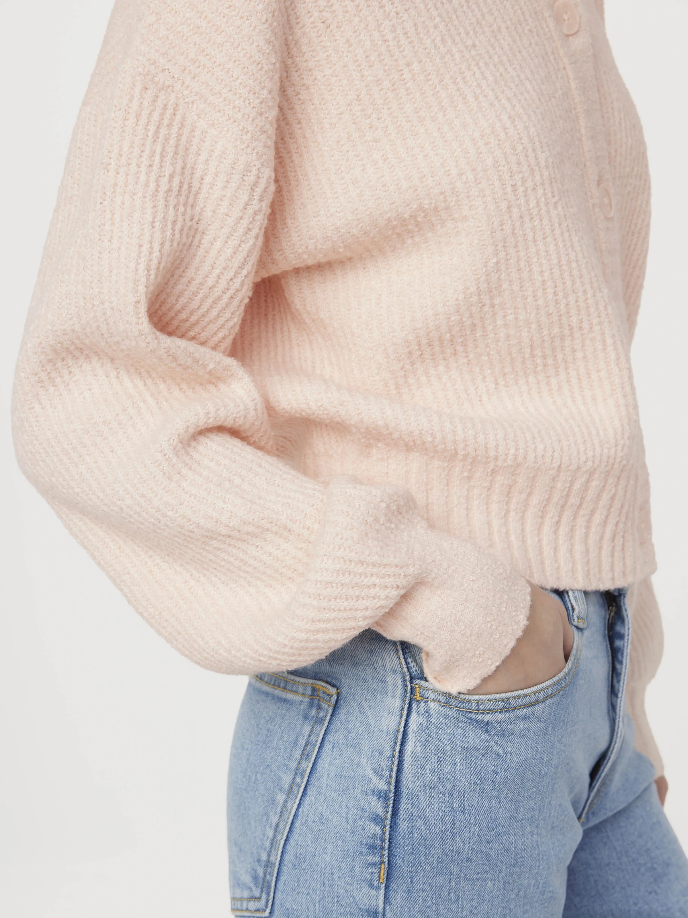 The Seawool Crewneck Cardigan in Light Peach